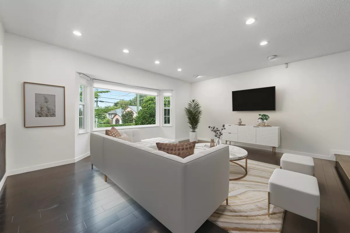 Family Room Photo of 10996 82 Avenue, Delta, BC