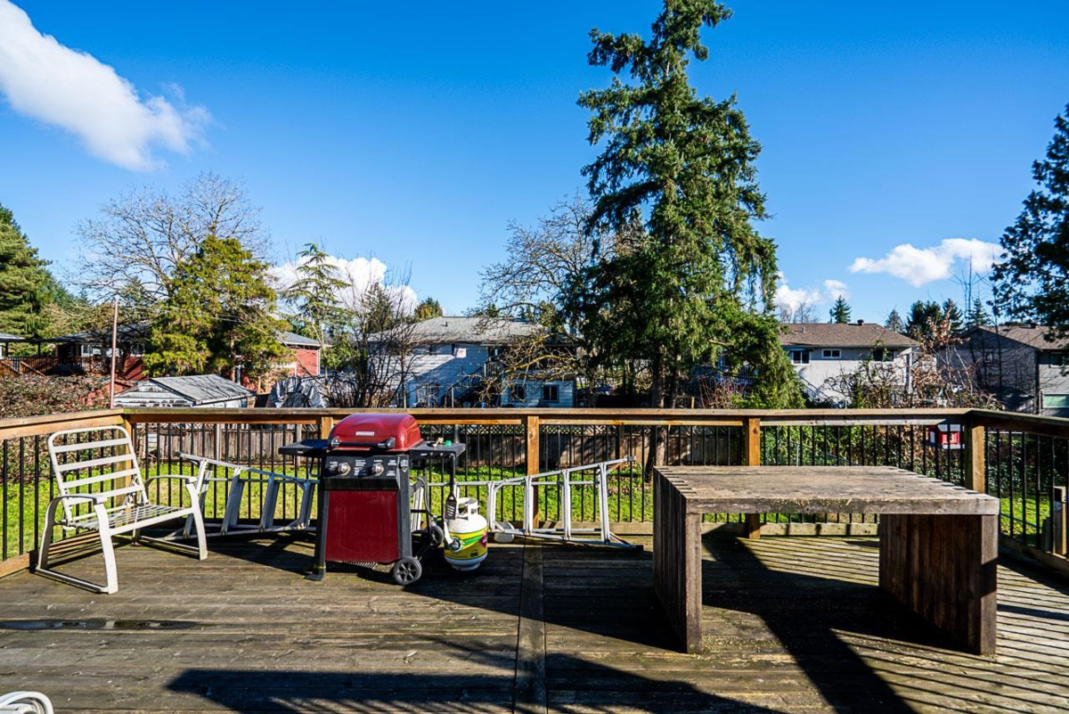 Garden / Landscaping Photo of 11900 Burnett Street, Maple Ridge, BC