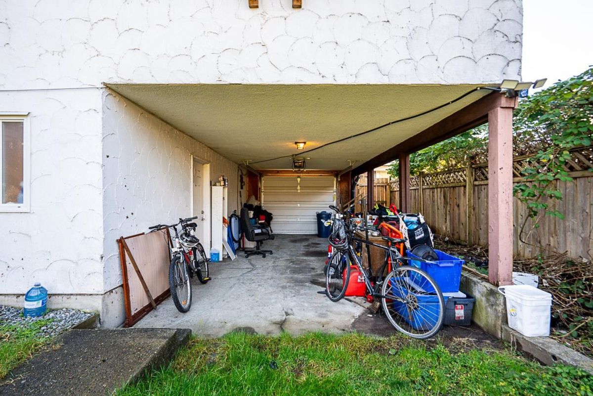 Outdoor Kitchen Photo of 11900 Burnett Street, Maple Ridge, BC