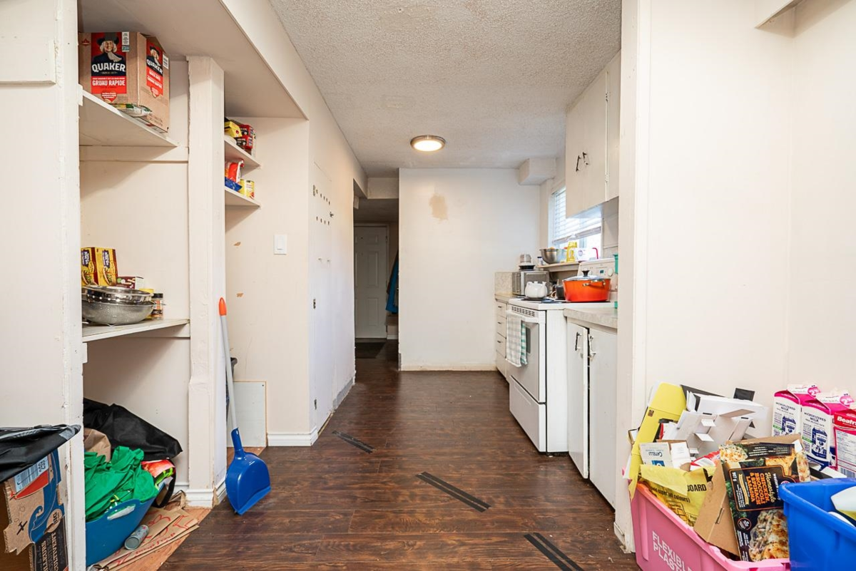 Outdoor Patio Photo of 11900 Burnett Street, Maple Ridge, BC