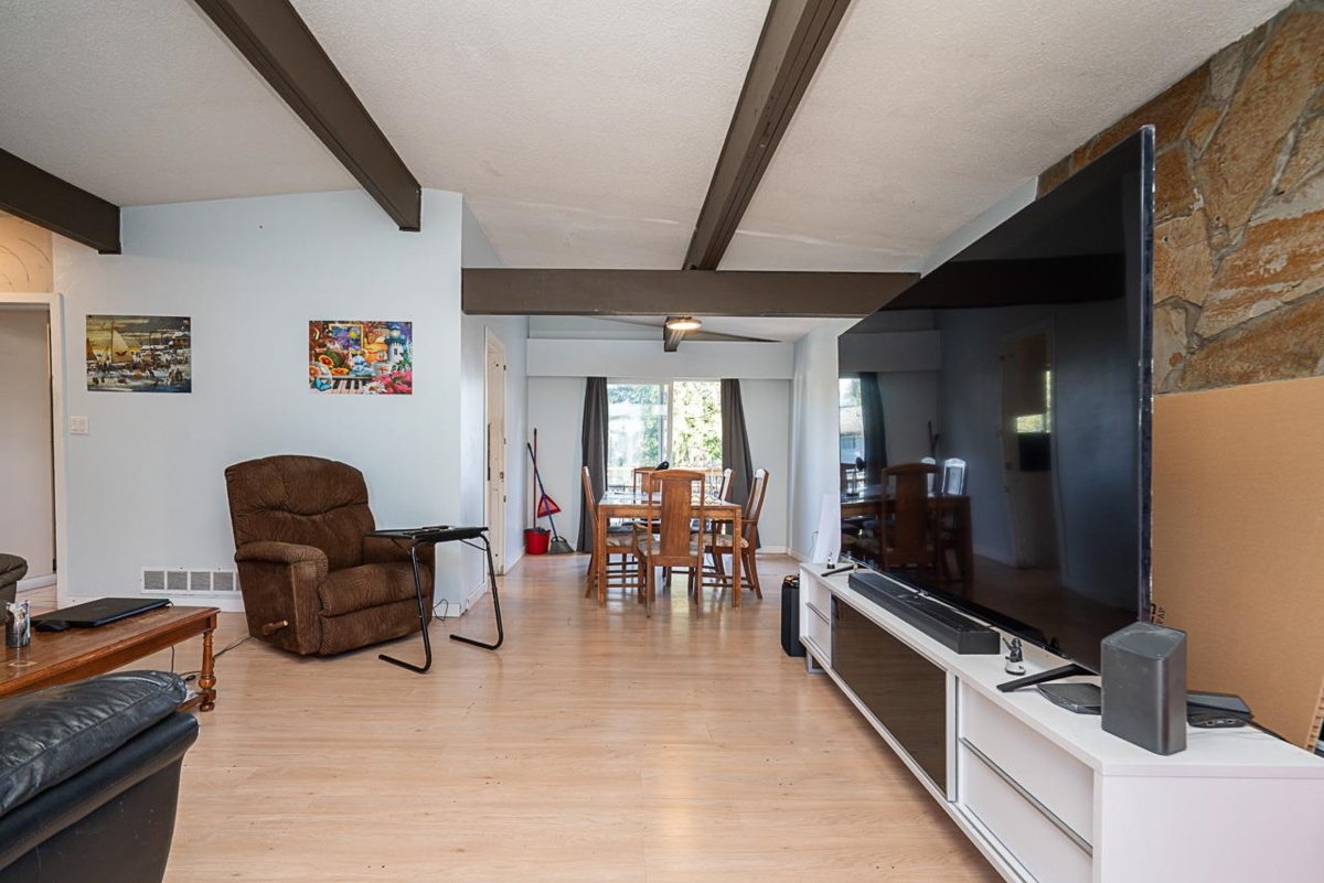 Pantry Photo of 11900 Burnett Street, Maple Ridge, BC