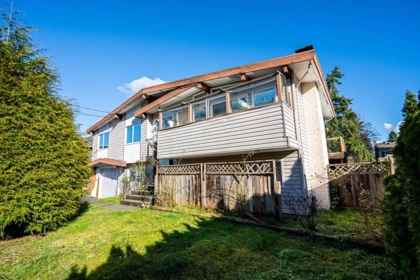 11900 Burnett Street, Maple Ridge, BC