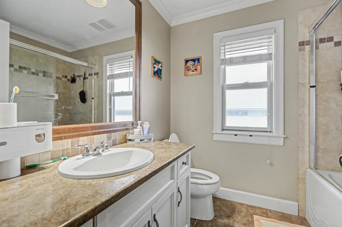 Basement Recreation Room Photo of 3493 Applewood Drive, Abbotsford, BC