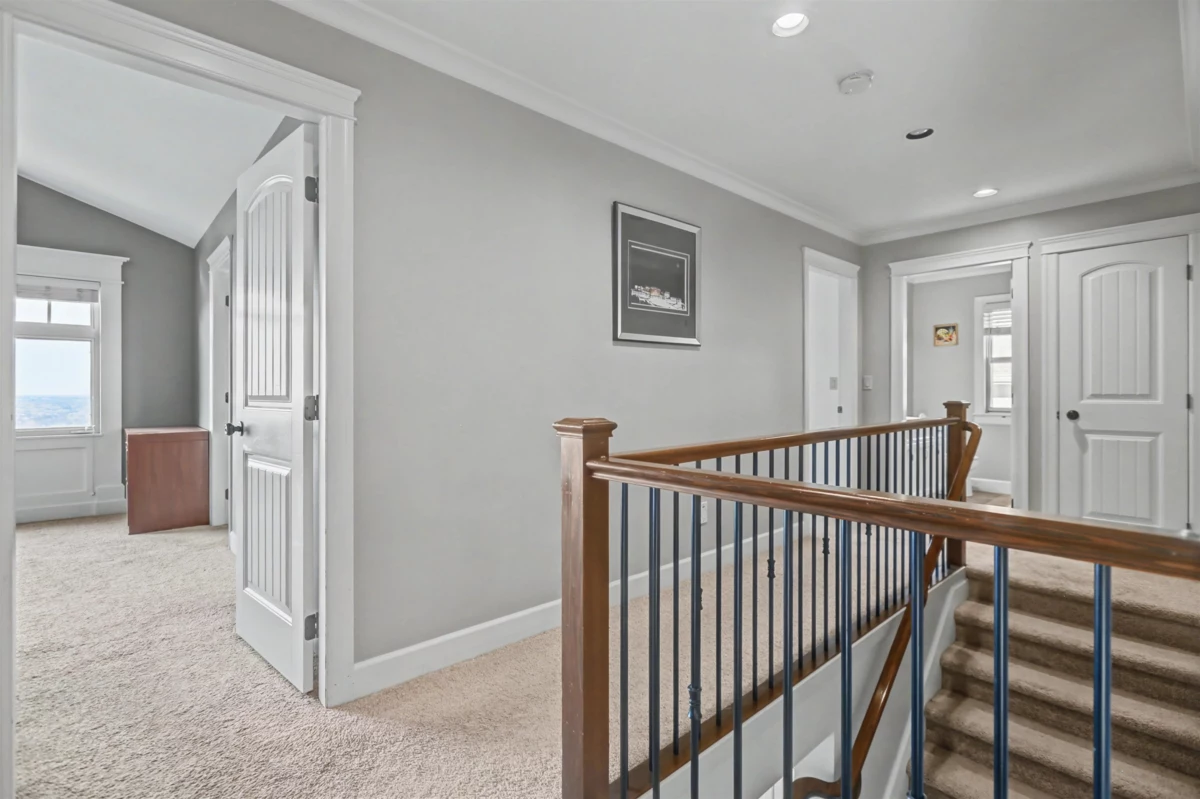 Laundry Room Photo of 3493 Applewood Drive, Abbotsford, BC