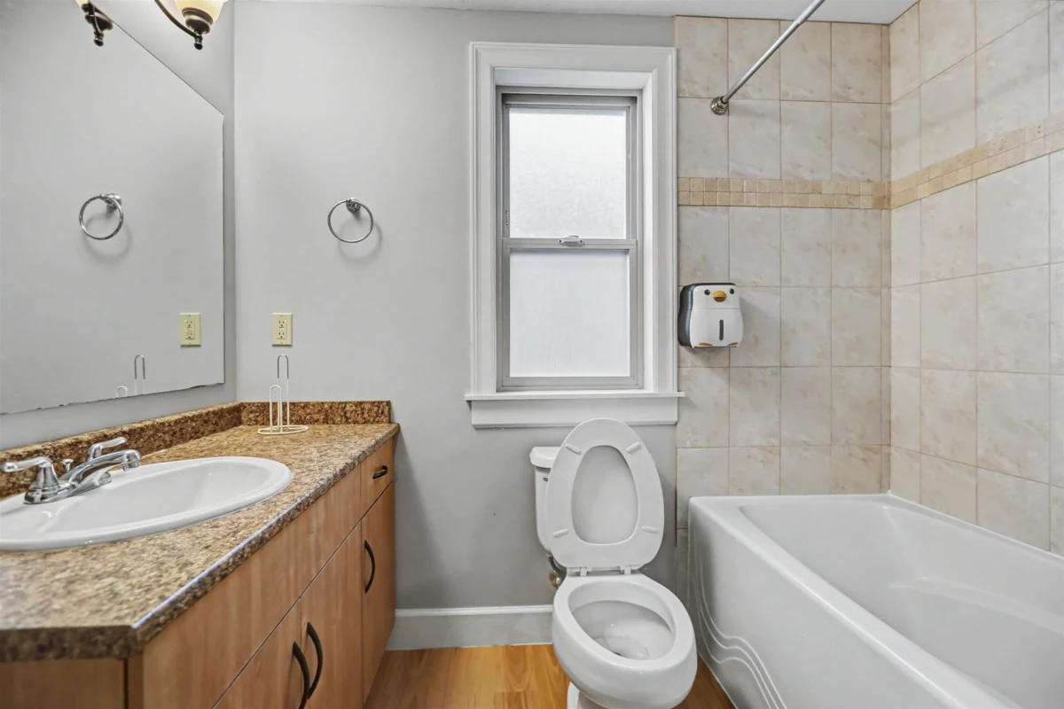 Outdoor Deck Photo of 3493 Applewood Drive, Abbotsford, BC