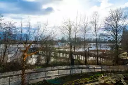 301 3138 Riverwalk Avenue, Vancouver, BC, South Marine — 2 bed apartment/condo for sale