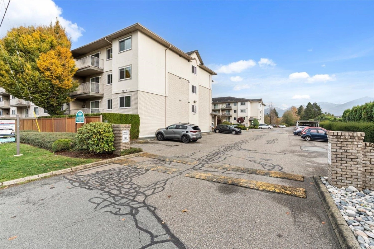 Outdoor Kitchen Photo of 106 7694 Evans Road, Chilliwack, BC