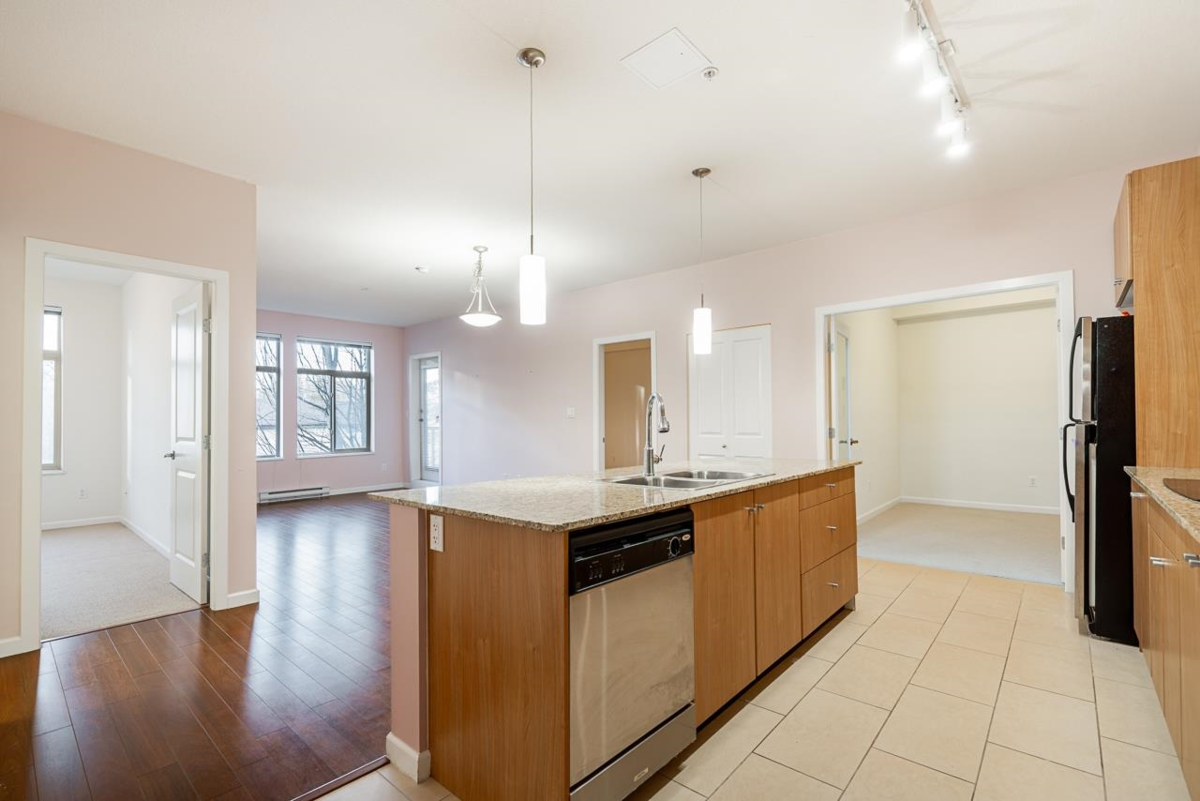 Breakfast Nook Photo of 202 15388 101 Avenue, Surrey, BC