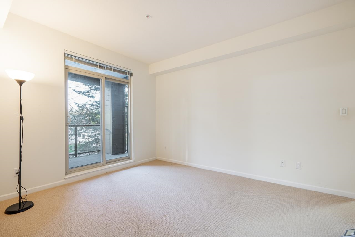 Office / Den Photo of 202 15388 101 Avenue, Surrey, BC