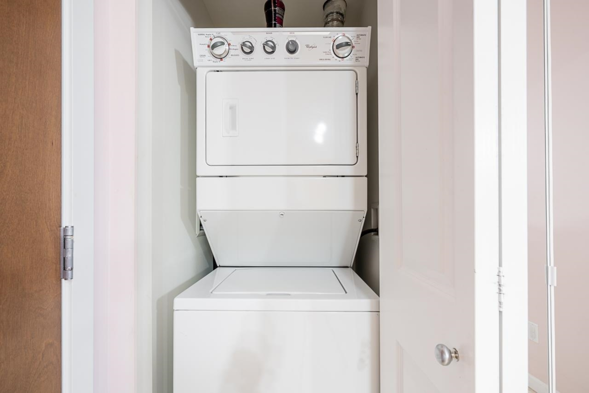 Outdoor Deck Photo of 202 15388 101 Avenue, Surrey, BC