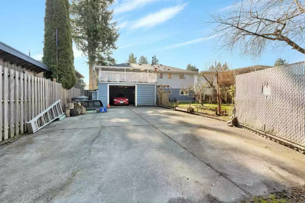 Backyard Photo of 14663 109 Avenue, Surrey, BC