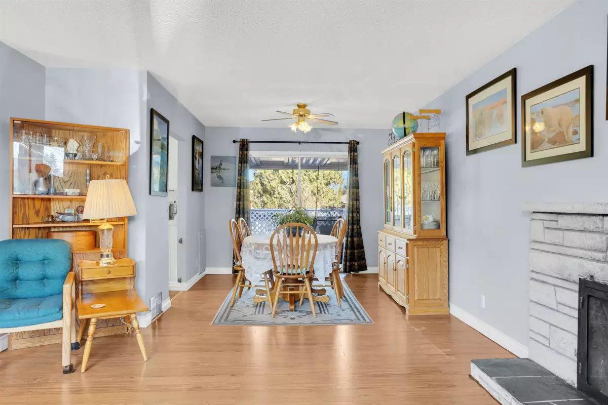 Breakfast Nook Photo of 14663 109 Avenue, Surrey, BC