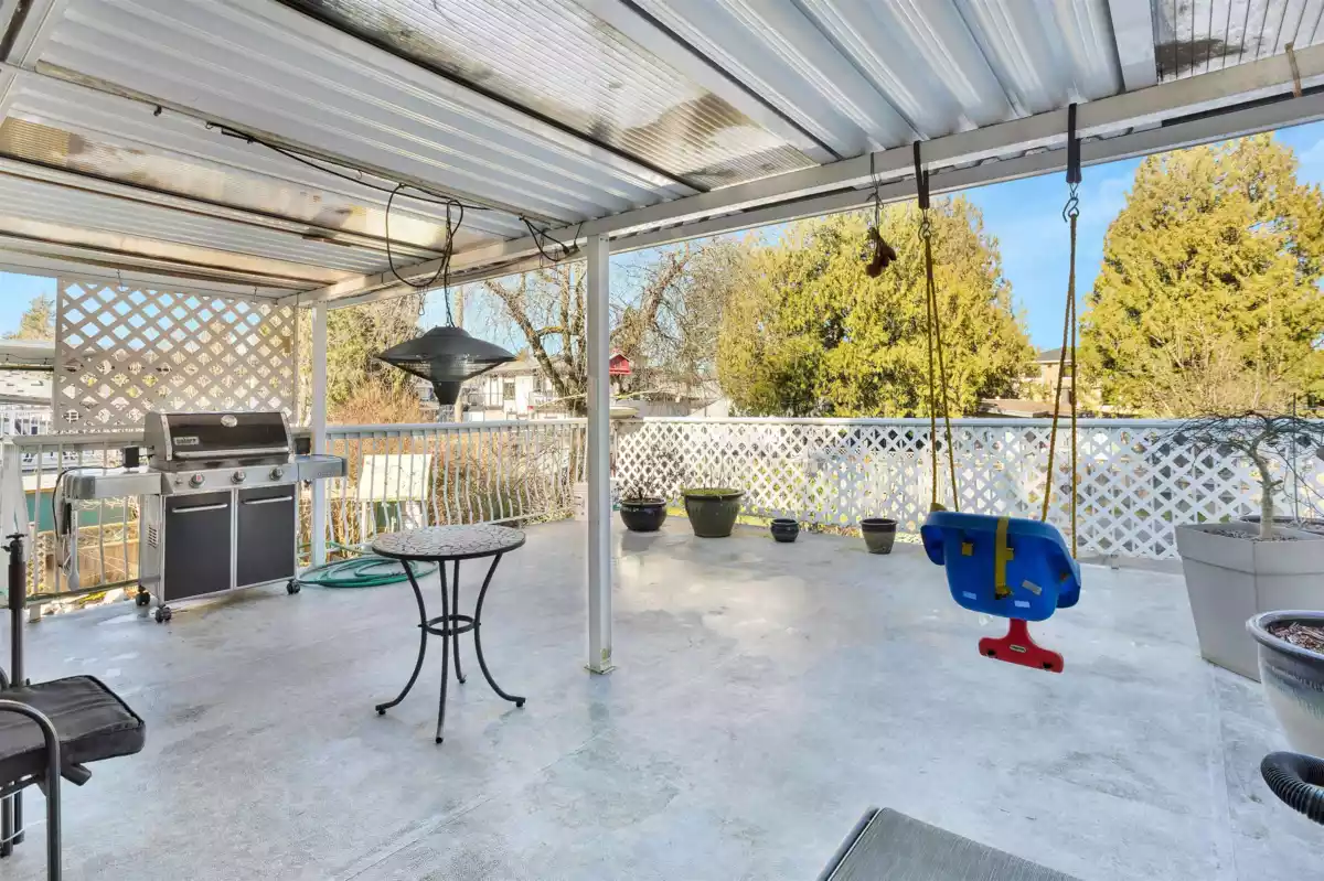 Outdoor Deck Photo of 14663 109 Avenue, Surrey, BC