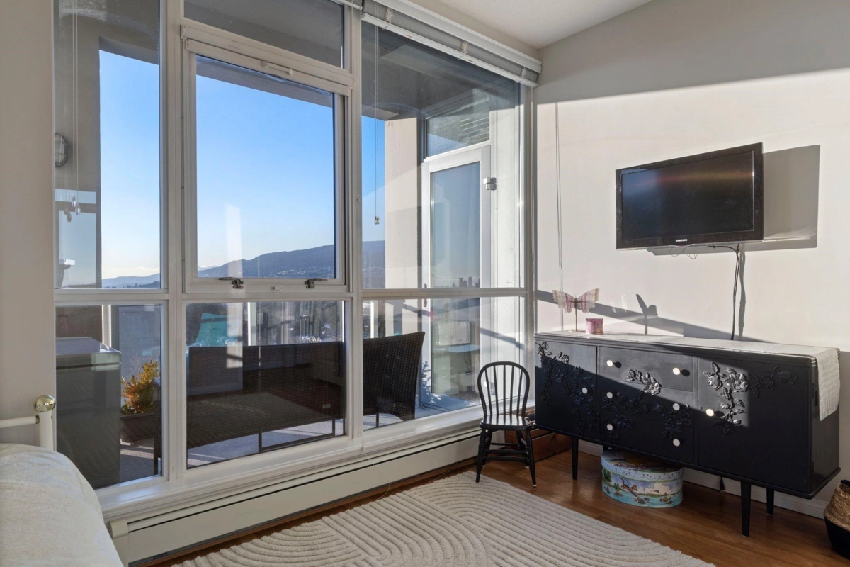 Bedroom 3 Photo of 1401 120 W 16th Street, North Vancouver, BC