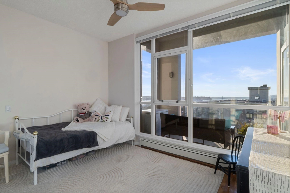 Guest Bathroom Photo of 1401 120 W 16th Street, North Vancouver, BC