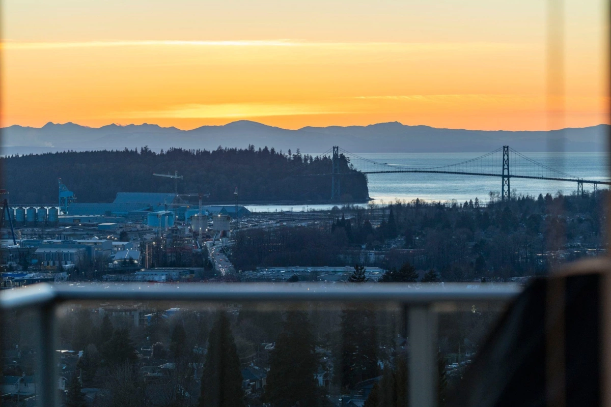 Laundry Room Photo of 1401 120 W 16th Street, North Vancouver, BC