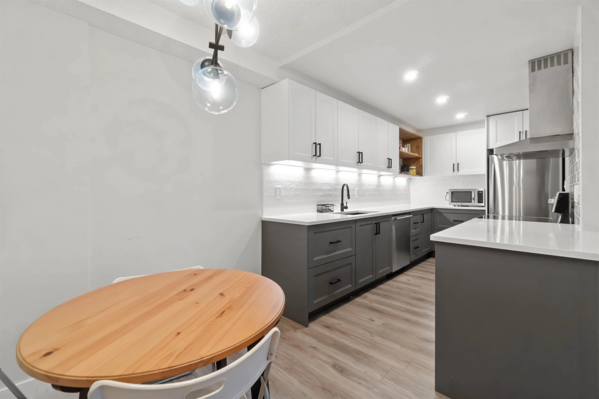 Dining Area Photo of 119 9101 Horne Street, Burnaby, BC