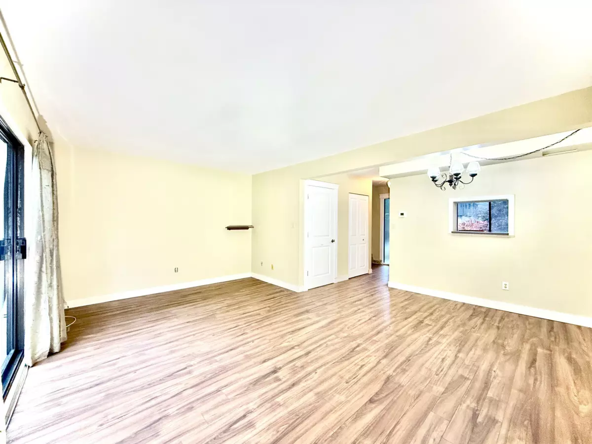 Breakfast Nook Photo of 111 2915 Norman Avenue, Coquitlam, BC