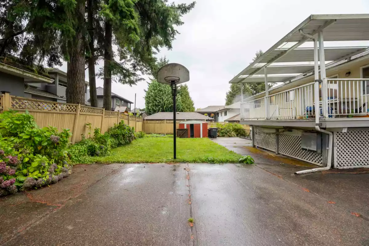 Laundry Room Photo of 675 Duncan Avenue, Burnaby, BC