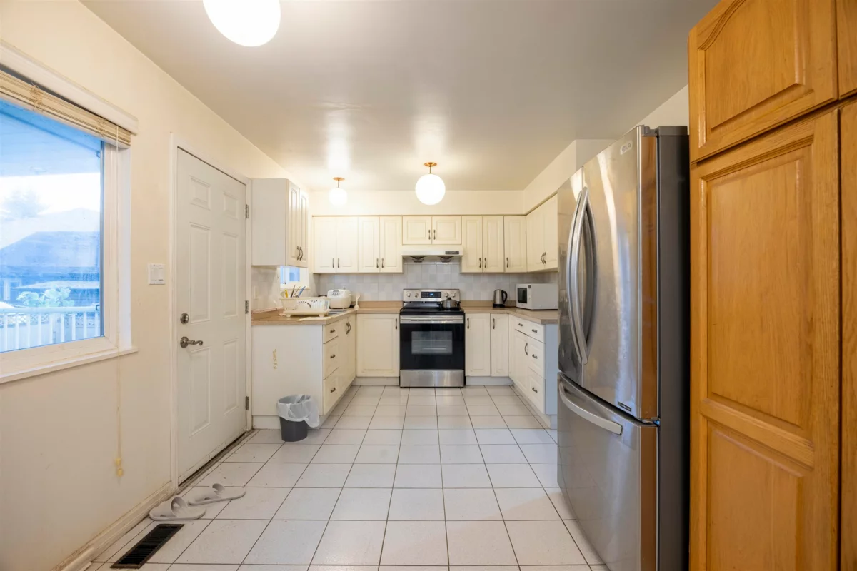 Pantry Photo of 675 Duncan Avenue, Burnaby, BC