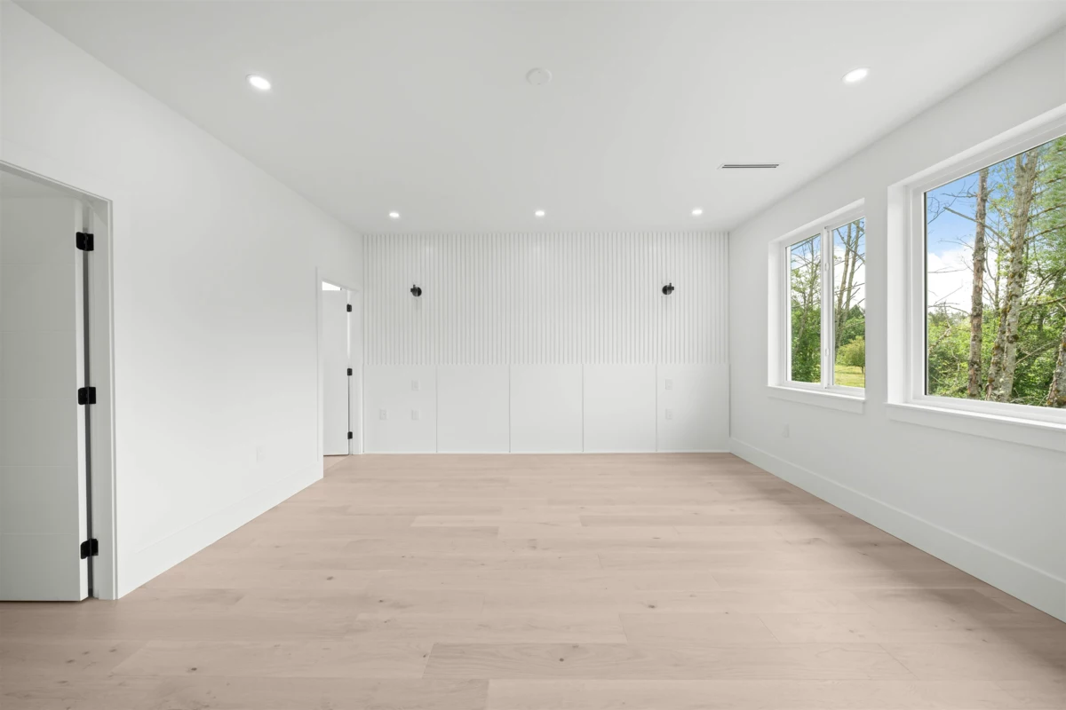 Basement Recreation Room Photo of 7527 205 Street, Langley, BC