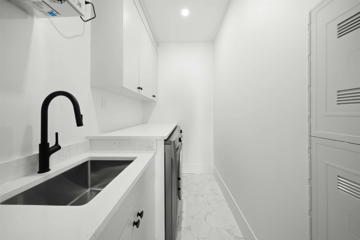 Hot Tub / Spa Photo of 7527 205 Street, Langley, BC