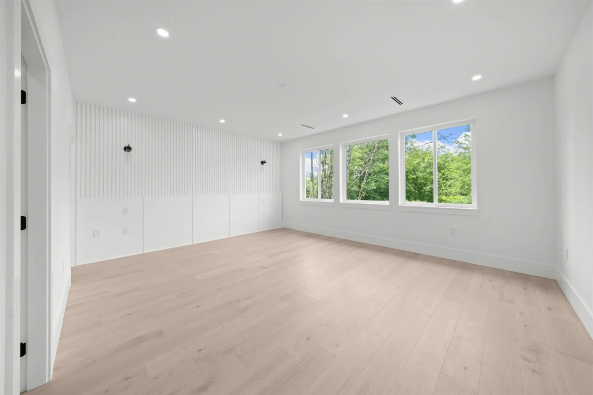 Laundry Room Photo of 7527 205 Street, Langley, BC