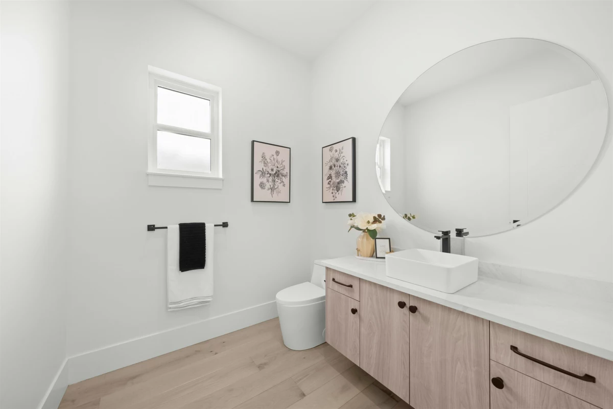 Powder Room Photo of 7527 205 Street, Langley, BC