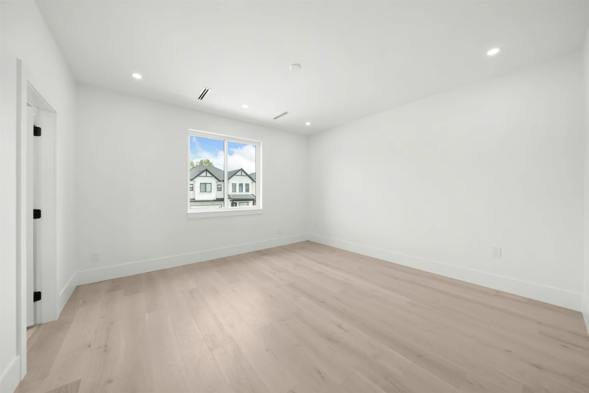 Swimming Pool Photo of 7527 205 Street, Langley, BC