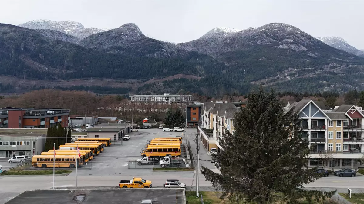 Breakfast Nook Photo of 611 37881 Cleveland Avenue, Squamish, BC
