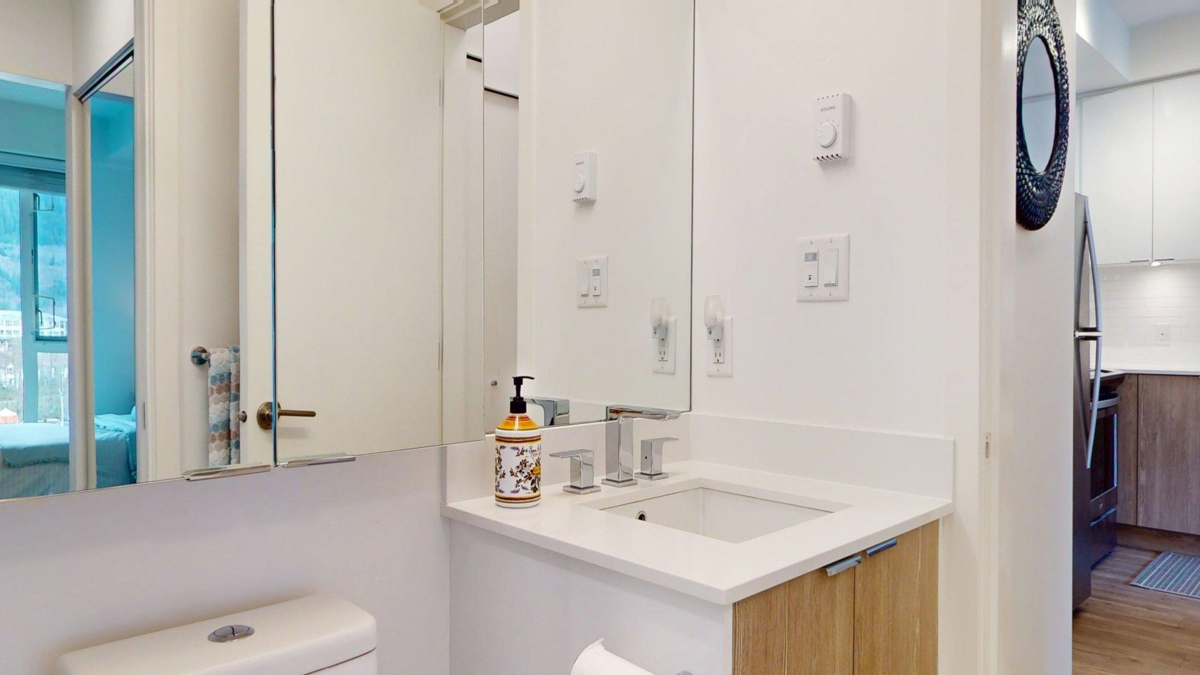 Entry Foyer Photo of 611 37881 Cleveland Avenue, Squamish, BC