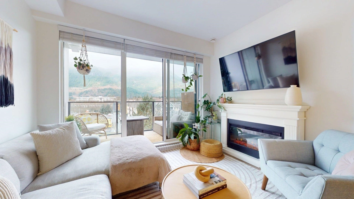 Exterior Rear Photo of 611 37881 Cleveland Avenue, Squamish, BC