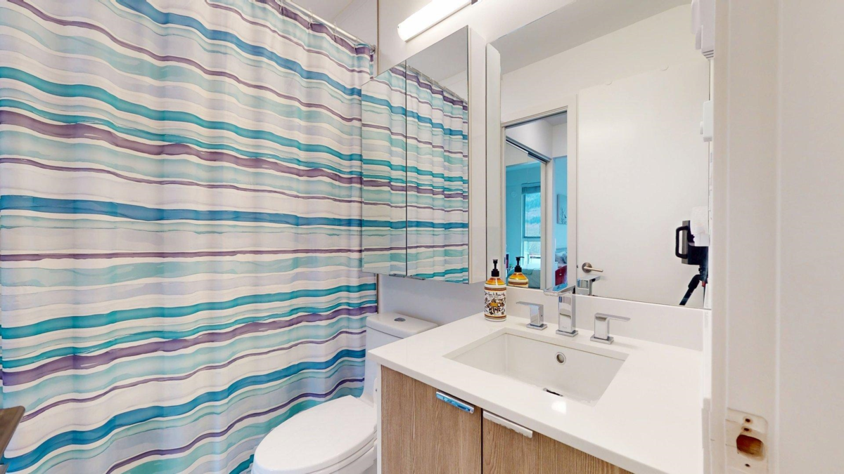 Hallway Photo of 611 37881 Cleveland Avenue, Squamish, BC