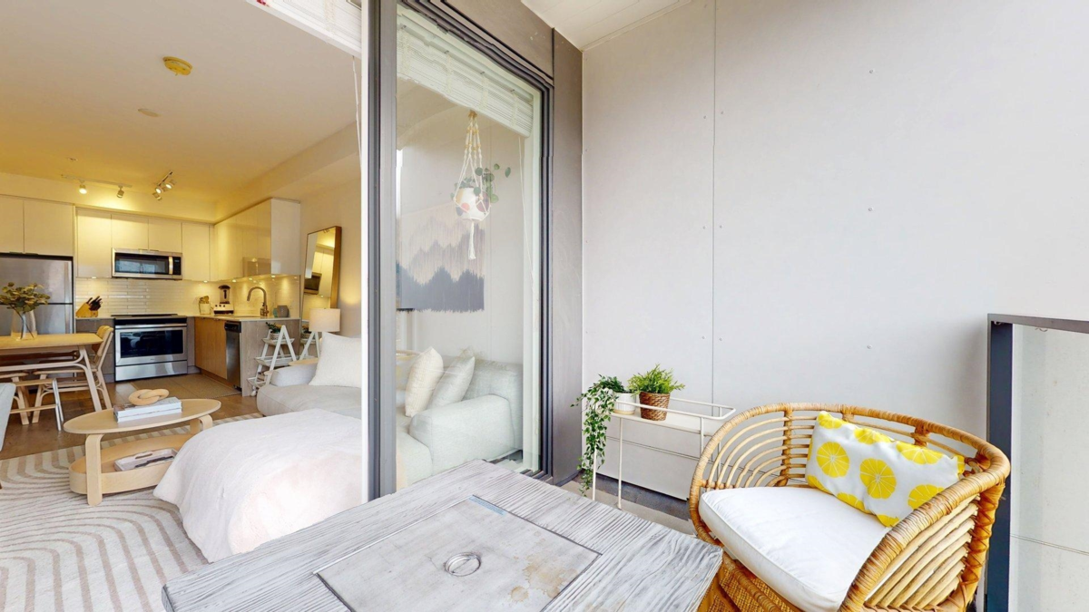 Primary Bathroom Photo of 611 37881 Cleveland Avenue, Squamish, BC