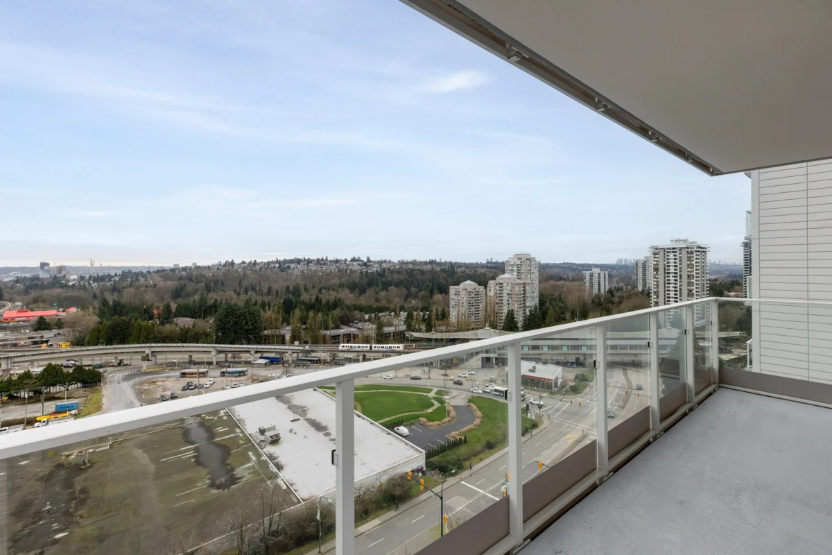 Swimming Pool Photo of 905 3833 Evergreen Place, Burnaby, BC