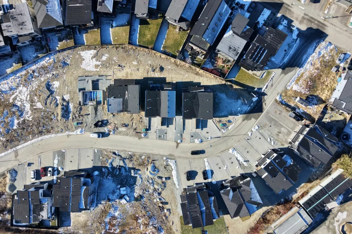 Front Yard Photo of 1002 Phare Crescent, Pemberton, BC