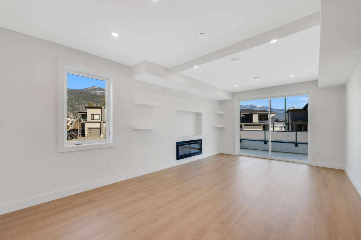 Mudroom Photo of 1002 Phare Crescent, Pemberton, BC