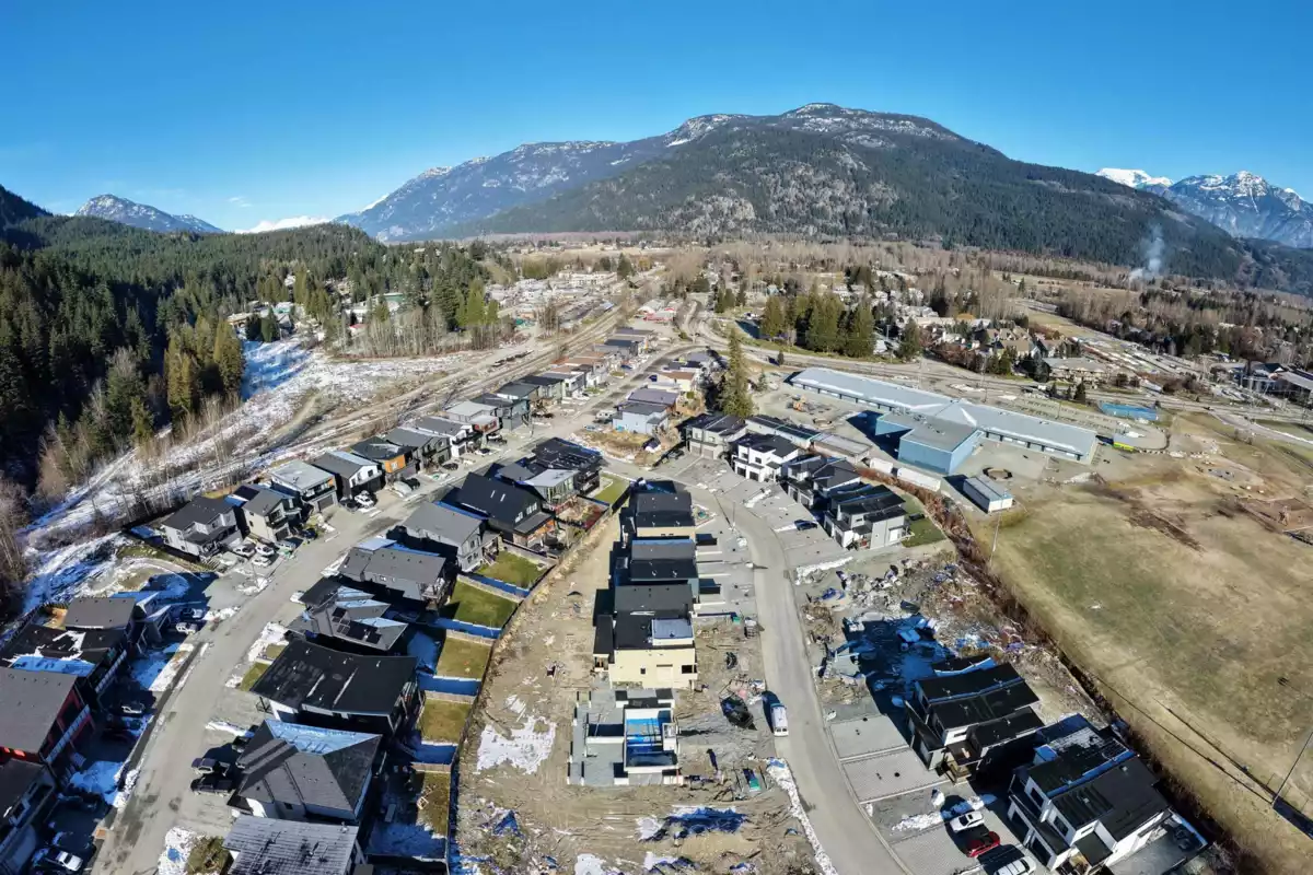 Primary Bathroom Photo of 1002 Phare Crescent, Pemberton, BC