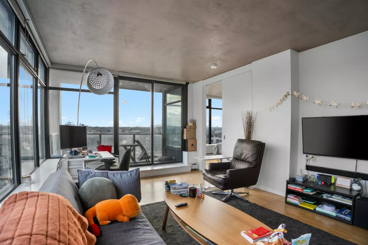 Family Room Photo of 1401 108 W Cordova Street, Vancouver, BC