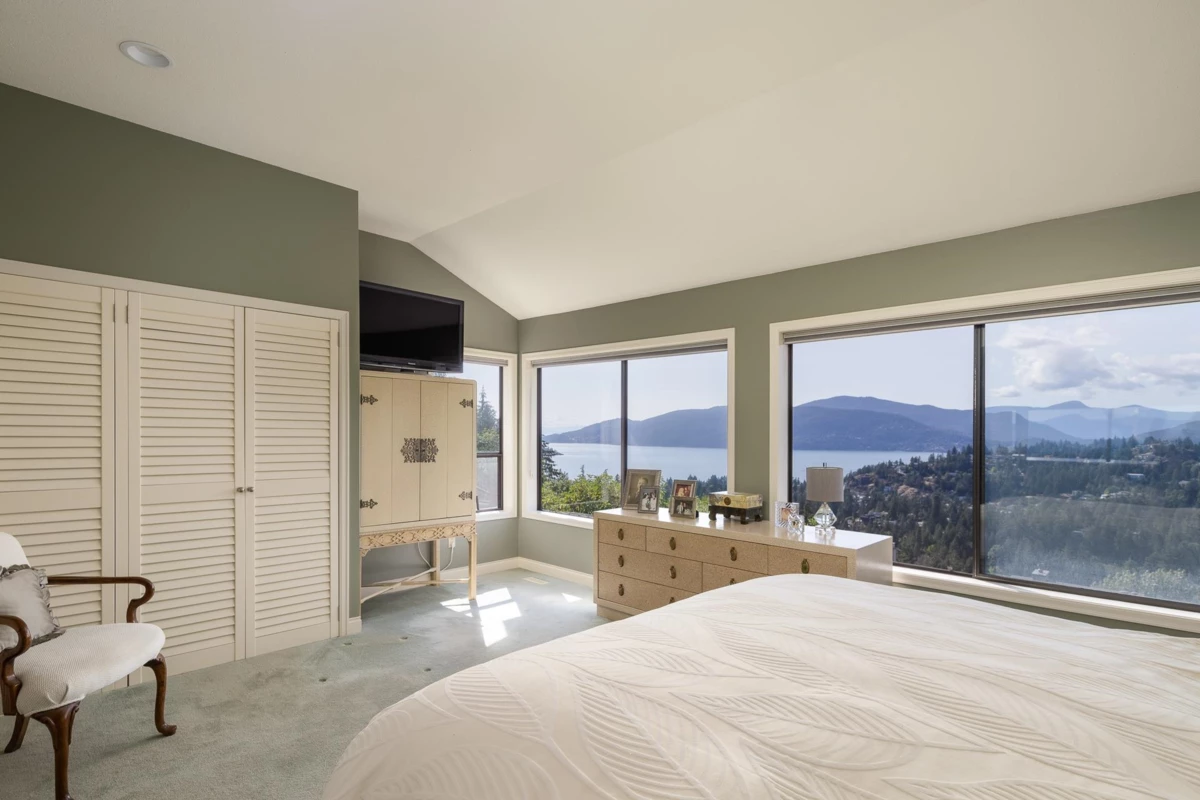 Bedroom 4 Photo of 5267 Aspen Drive, West Vancouver, BC