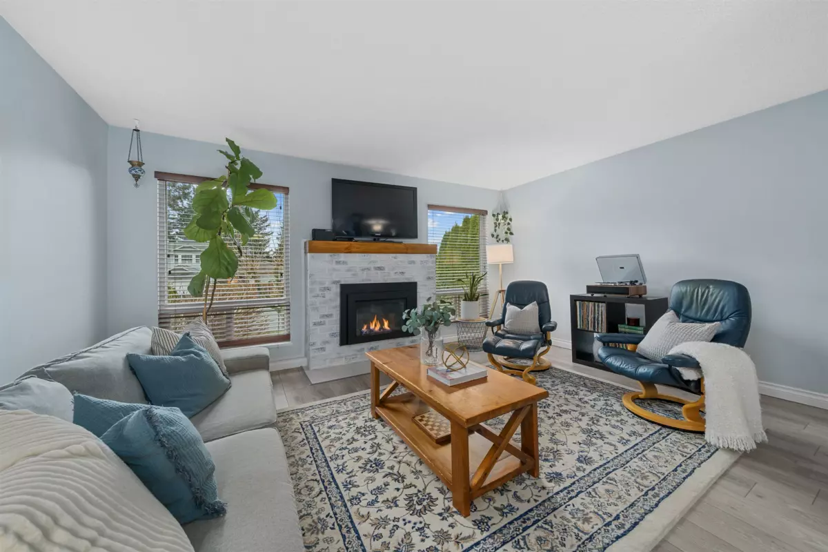 Breakfast Nook Photo of 33139 Myrtle Avenue, Mission, BC