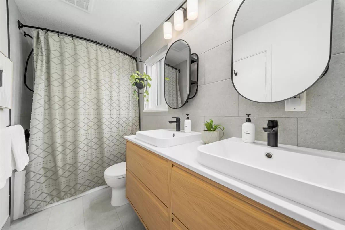 Outdoor Deck Photo of 33139 Myrtle Avenue, Mission, BC