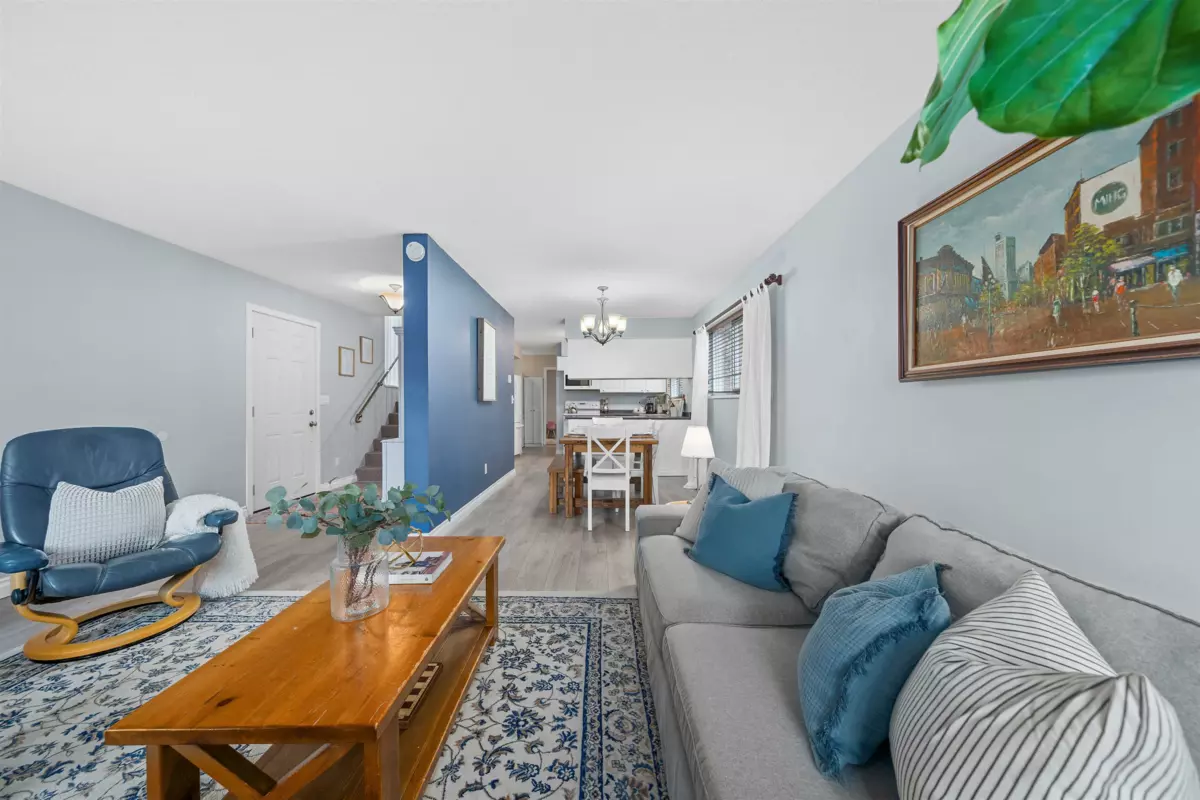 Primary Bathroom Photo of 33139 Myrtle Avenue, Mission, BC