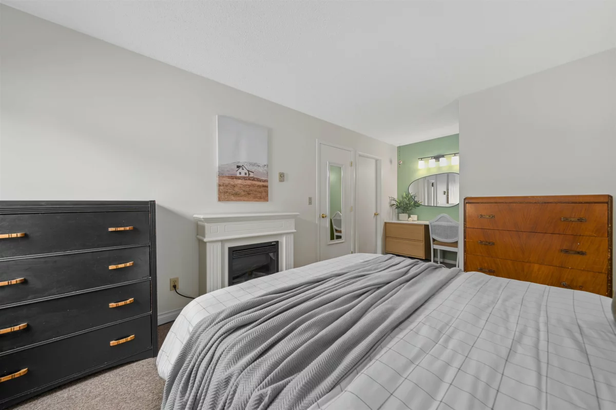 Staircase Photo of 33139 Myrtle Avenue, Mission, BC