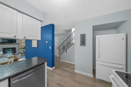Powder Room Photo of 33139 Myrtle Avenue, Mission, BC