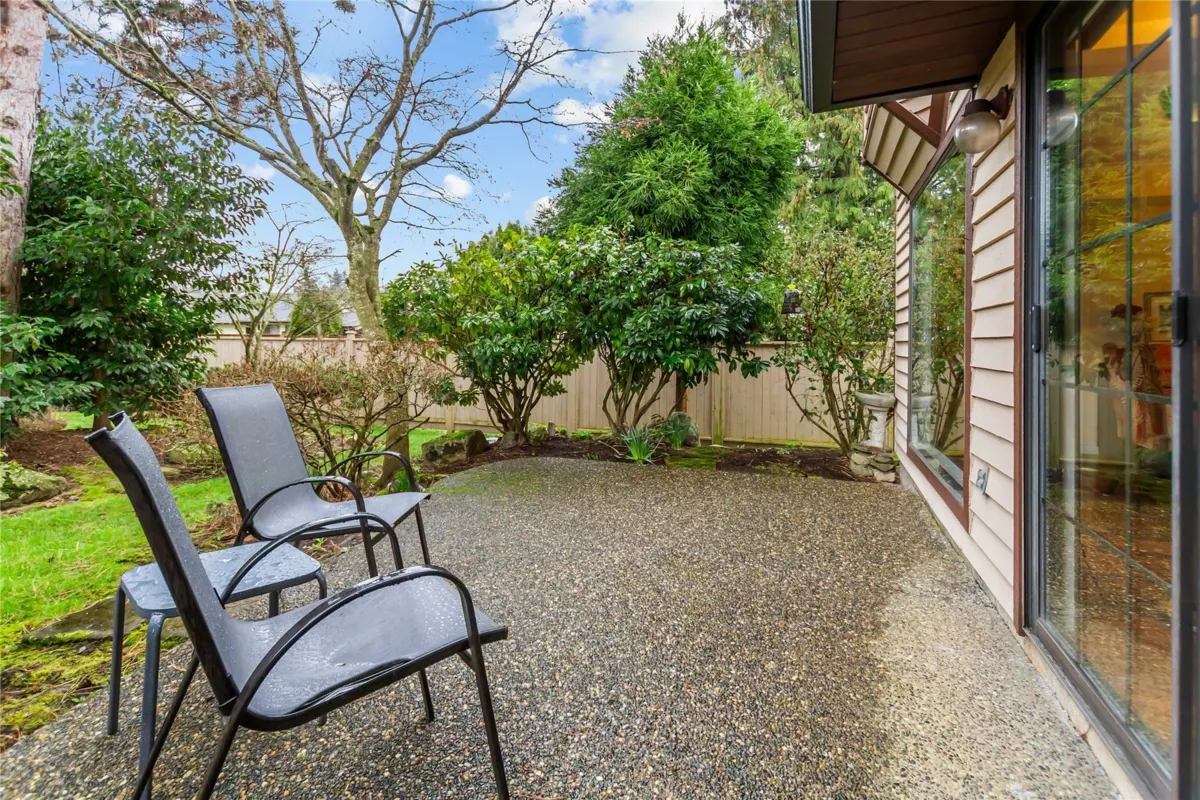 Bedroom 2 Photo of 1 15140 20 Avenue, Surrey, BC
