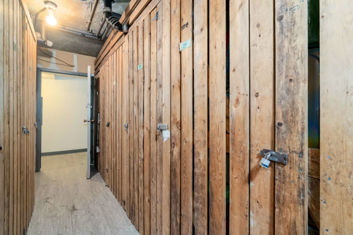 Hot Tub / Spa Photo of 104 2910 Ontario Street, Vancouver, BC