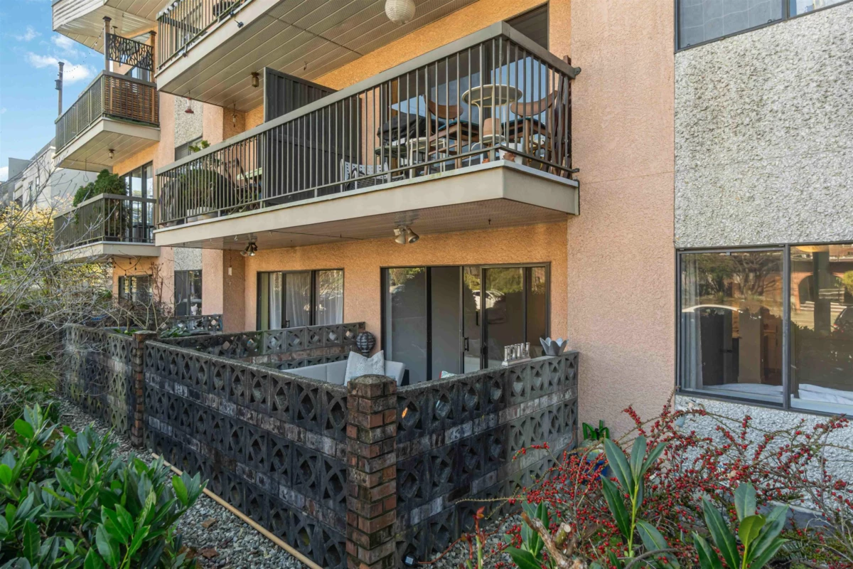 Outdoor Deck Photo of 104 2910 Ontario Street, Vancouver, BC