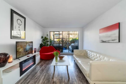 Breakfast Nook Photo of 104 2910 Ontario Street, Vancouver, BC