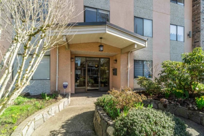 104 2910 Ontario Street, Vancouver, BC